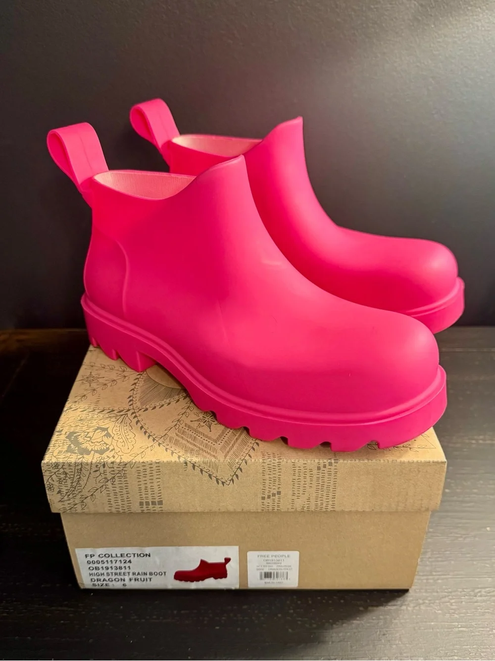 FREE PEOPLE rain boots Collection High Street Rain Boot in Dragon Fruit Size 6